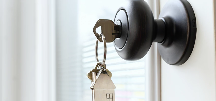 Bifold Door Knob Replacement in Sausalito, California